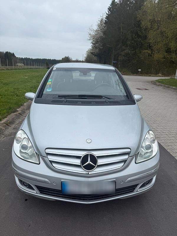 Gebraucht Mercedes B200 136 PS (100 kW) 2007 Grau Van / Kleinbus