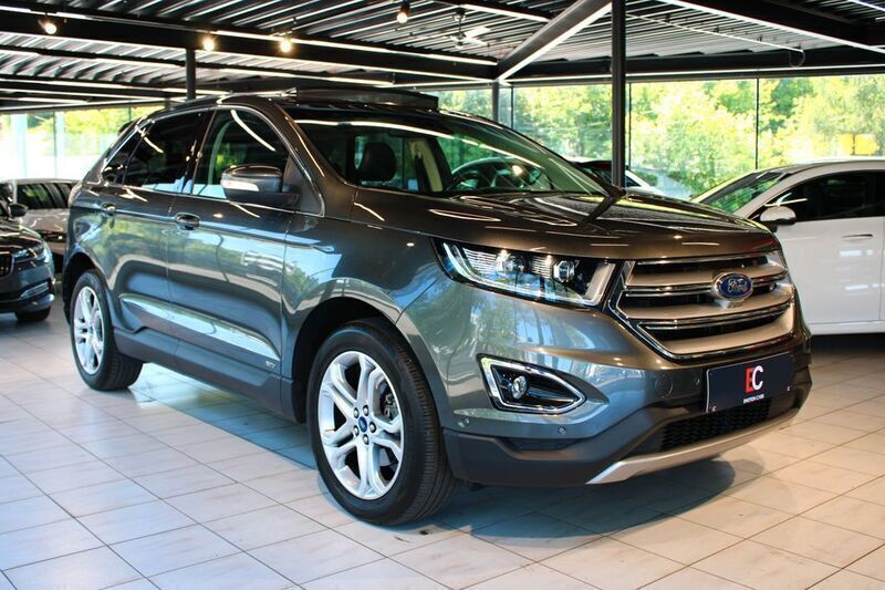 Grau Gebraucht 2018 Ford Edge Titanium SUV | 21.200 € (Fairer Preis) - Bild 1/4