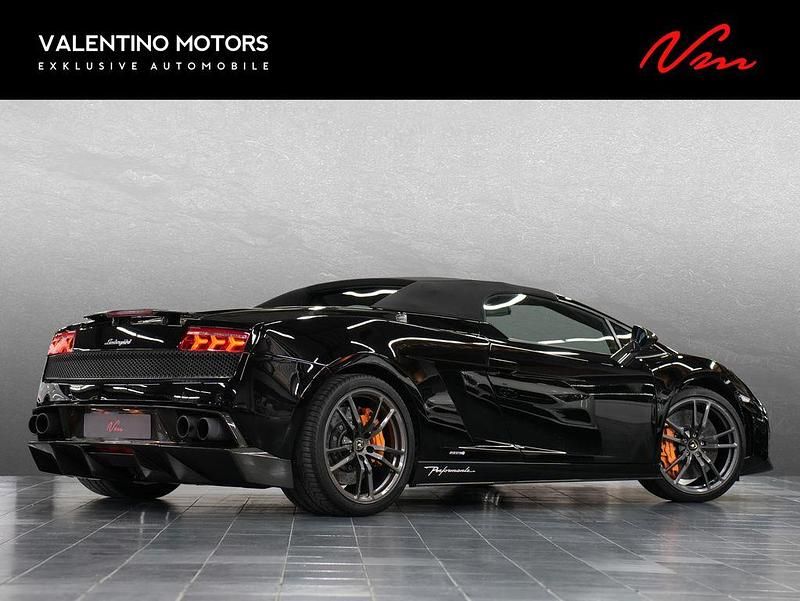 Gebraucht Lamborghini Gallardo 570 PS (419 kW) 2012 Nero noctis Cabrio