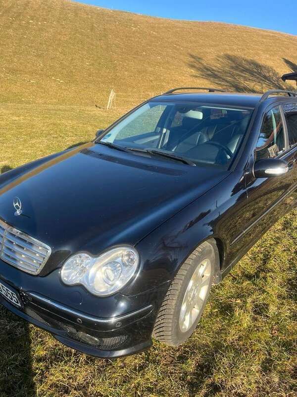 Schwarz Gebraucht 2005 Mercedes 230 Sport Edition Kombi | 3.500 € - Bild 1/4