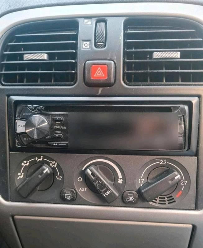 Gebraucht Mitsubishi Carisma 125 PS (91 kW) 2003 Silber Limousine