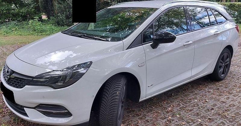 Weiß Gebraucht 2022 Opel Astra Kombi | 10.300 € (Guter Preis) - Bild 1/4