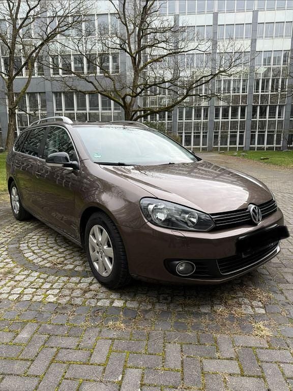 Gebraucht VW Golf VI Style 122 PS (89 kW) 2011 Braun Kleinwagen