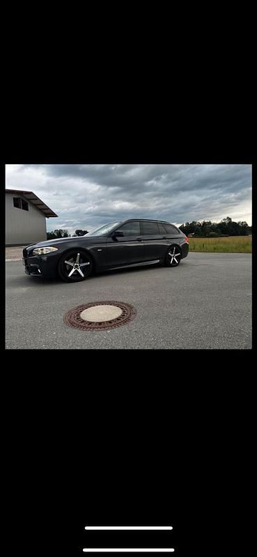 Gebraucht BMW 530 258 PS (189 kW) 2011 Schwarz Kombi