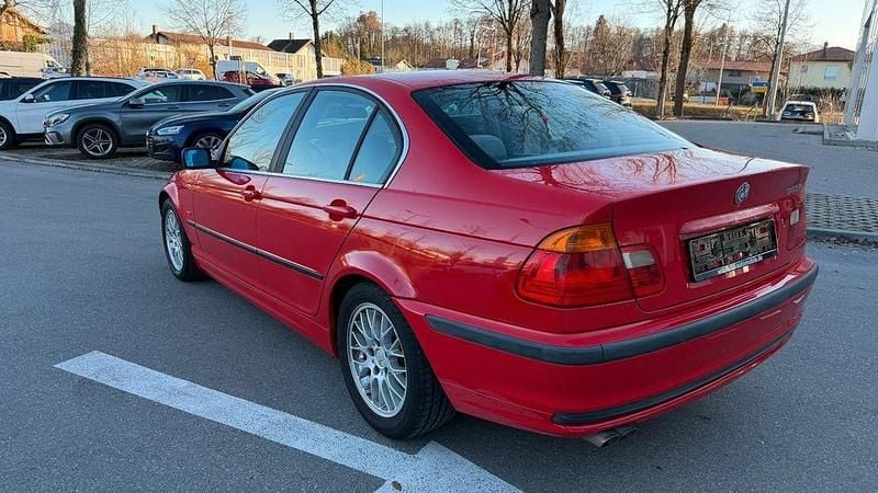 Gebraucht BMW 328 193 PS (141 kW) 1999 Rot Limousine