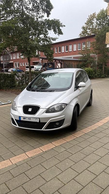 Silber Gebraucht 2012 Seat Altea Van / Kleinbus | 2.500 € (Superpreis) - Bild 1/4
