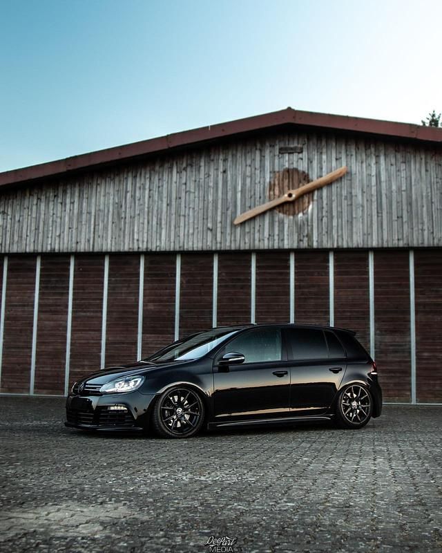 Schwarz Gebraucht 2012 VW Golf VII Limousine | 17.000 € (Etwas zu teuer) - Bild 1/4