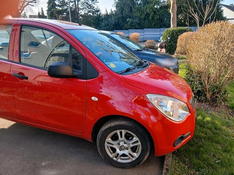 Gebraucht Opel Agila 65 PS (47 kW) 2009 Rot Kleinwagen