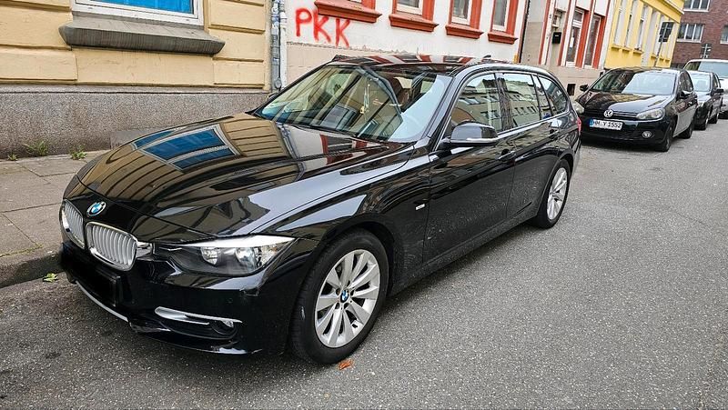 Schwarz Gebraucht 2012 BMW 320 Kombi | 8.000 € (Fairer Preis) - Bild 1/4