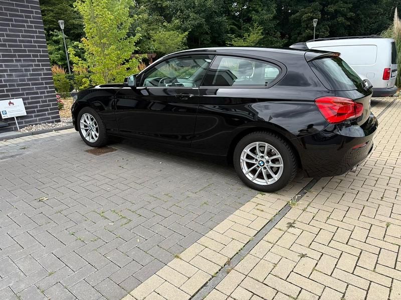 Używany BMW 116 116 KM (85 kW) 2018 Czarny Hatchback