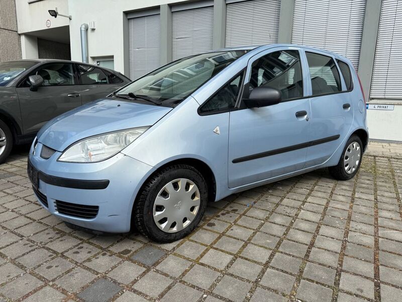 Blau Gebraucht 2006 Mitsubishi Colt Inform Limousine | 1.999 € (Fairer Preis) - Bild 1/4