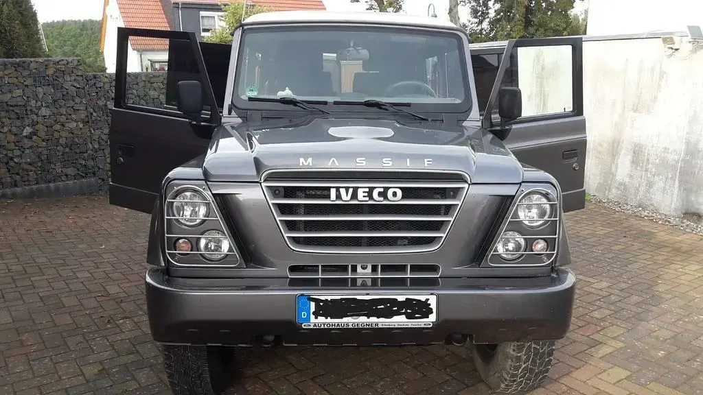 Usata Iveco Massif 177 CV (130 kW) 2009 Grigio SUV