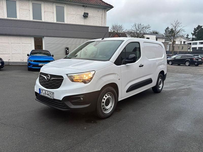 Gebraucht Opel Combo-e Life XL Edition 100 kW (136 PS) 2024 Weiß Limousine