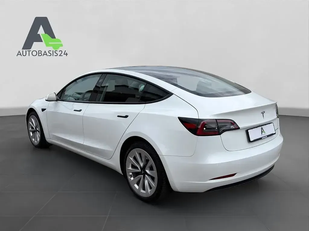 Gebraucht Tesla Model 3 324 kW (441 PS) 2022 Weiß Limousine