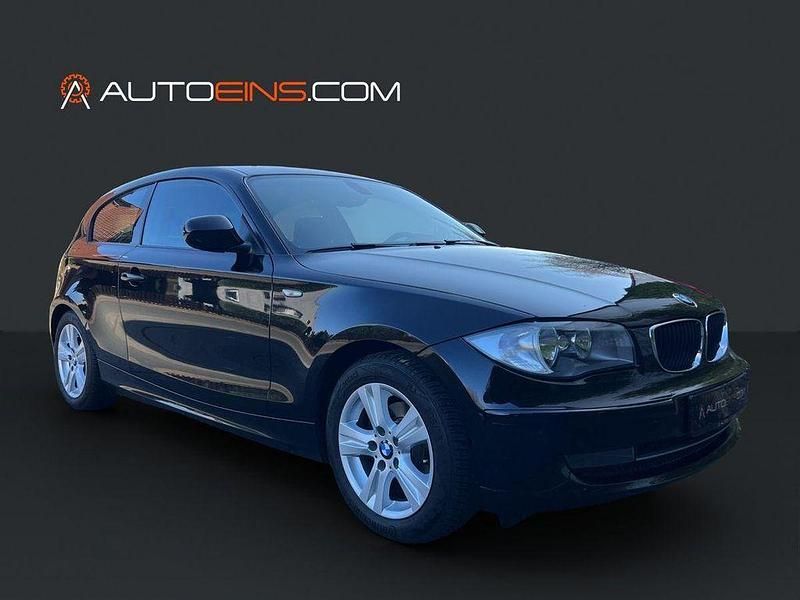 Gebraucht BMW 116 Advantage 122 PS (89 kW) 2012 Schwarz Kleinwagen