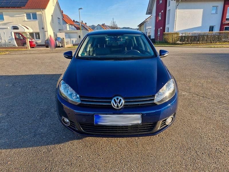 Blau Gebraucht 2009 VW Golf Trendline Limousine | 6.500 € (Fairer Preis) - Bild 1/4