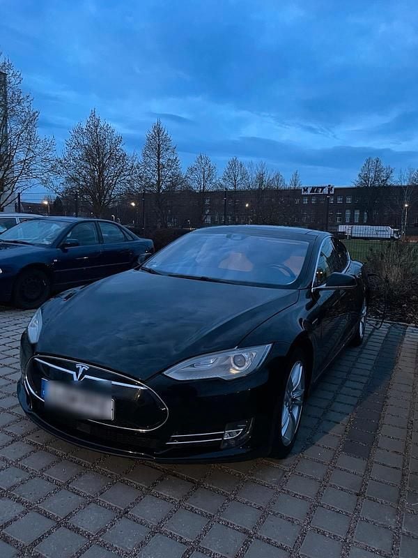 Gebraucht Tesla Model S 269 kW (367 PS) 2015 Schwarz Kleinwagen