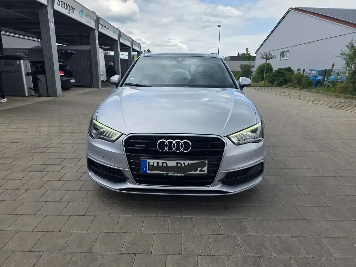 Second-hand Audi A3 S-Line 184 CP (135 kW) 2015 Argintiu Hatchback