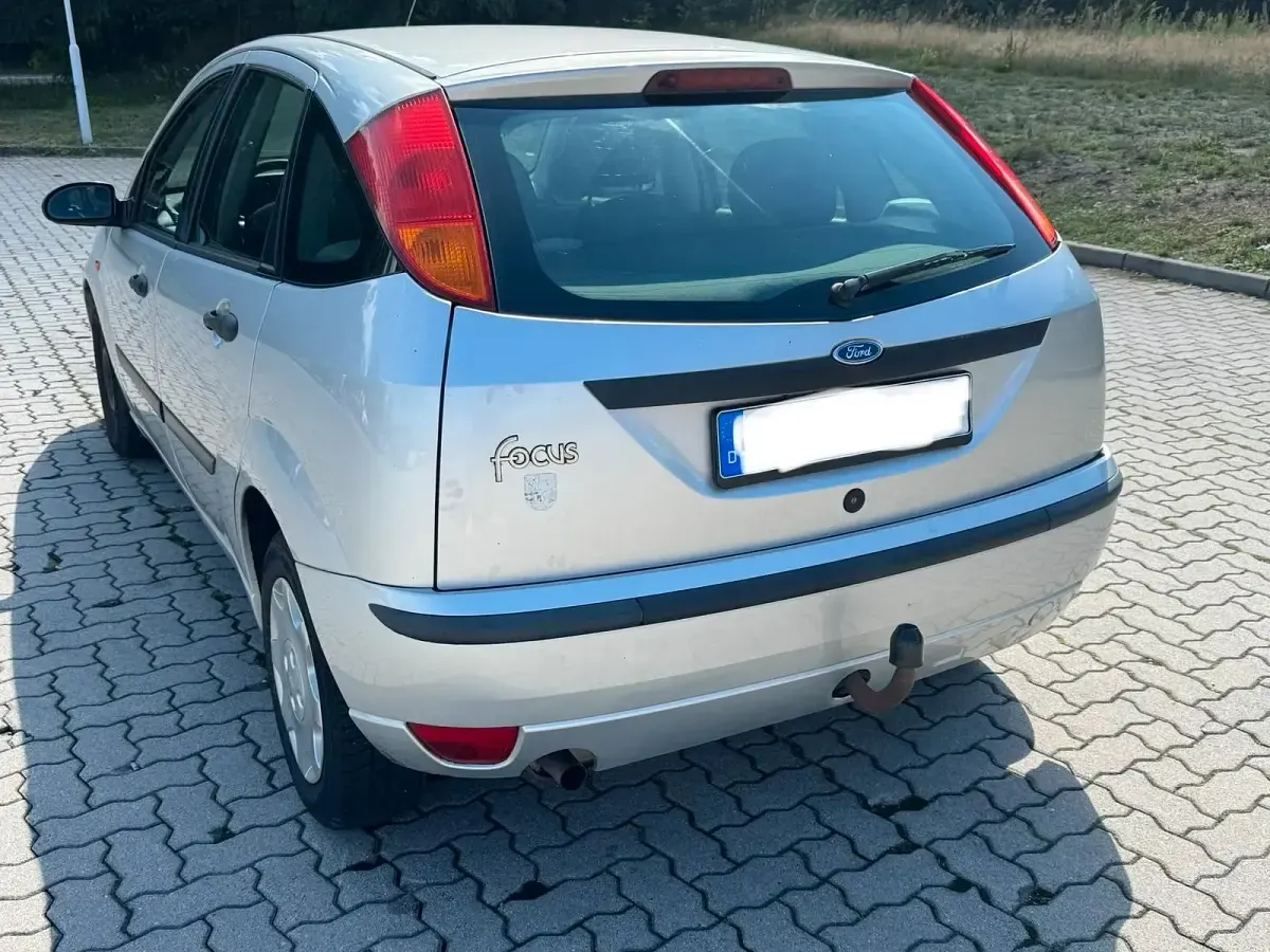 Gebraucht Ford Focus 75 PS (55 kW) 2003 Grau Kleinwagen