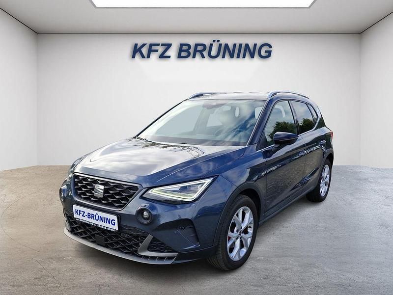 Grau Gebraucht 2024 Seat Arona FR SUV | 22.280 € (Guter Preis) - Bild 1/4