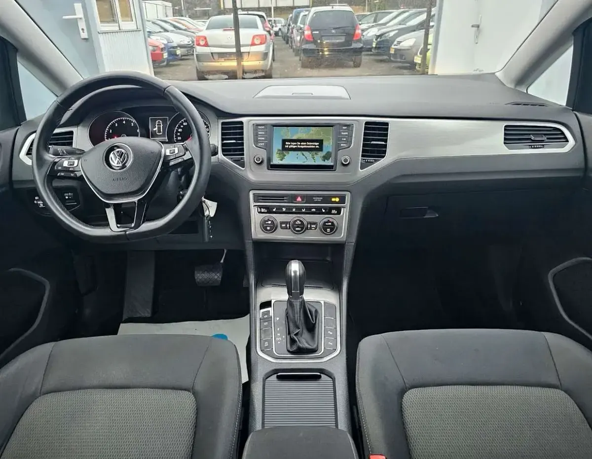 Gebraucht VW Golf Sportsvan Comfortline 110 PS (80 kW) 2017 Tungsten silver Van / Kleinbus