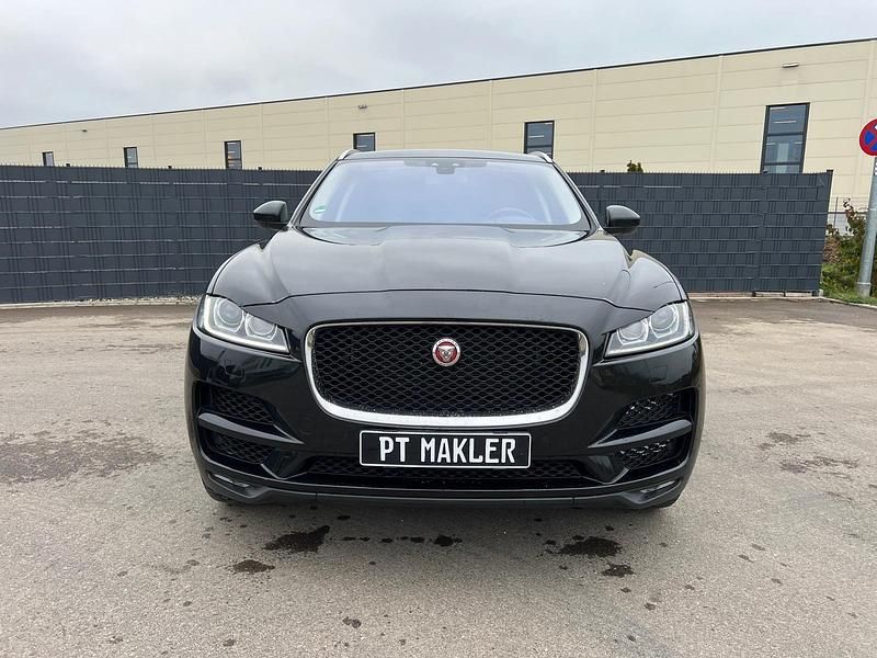 Schwarz Gebraucht 2017 Jaguar F-Pace SUV | 17.900 € (Superpreis) - Bild 1/4