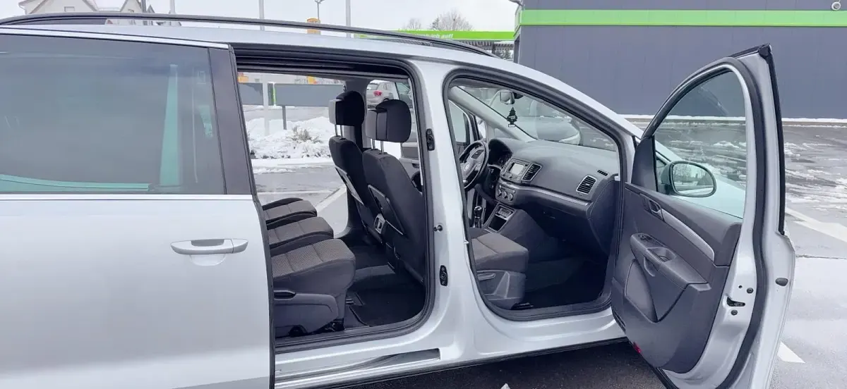 Gebraucht VW Sharan 140 PS (102 kW) 2015 Silber Van / Kleinbus