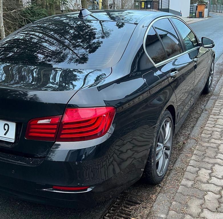 Gebraucht BMW 520 184 PS (135 kW) 2014 Schwarz Limousine