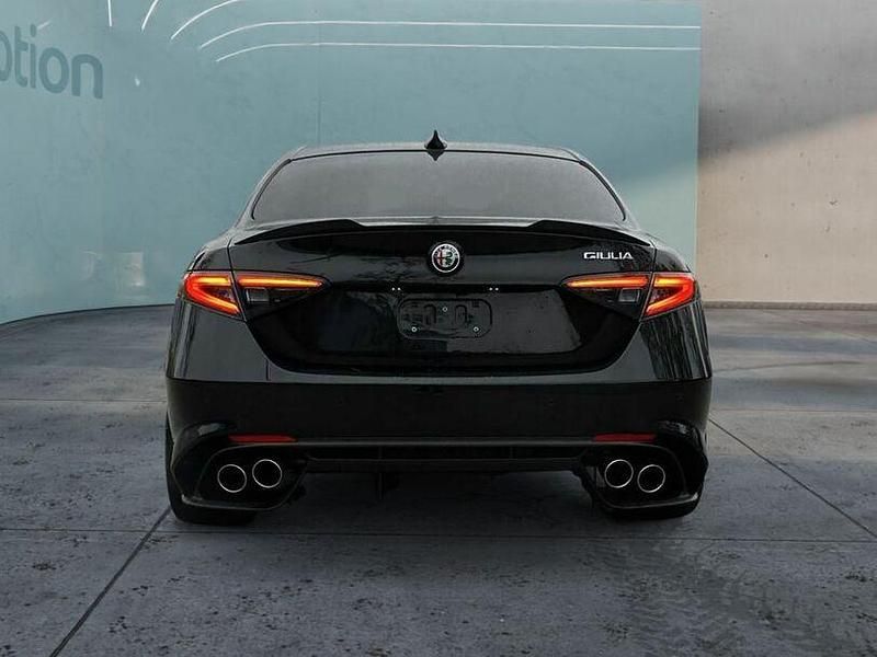 Gebraucht Alfa Romeo Giulia 520 PS (382 kW) 2024 Schwarz Limousine
