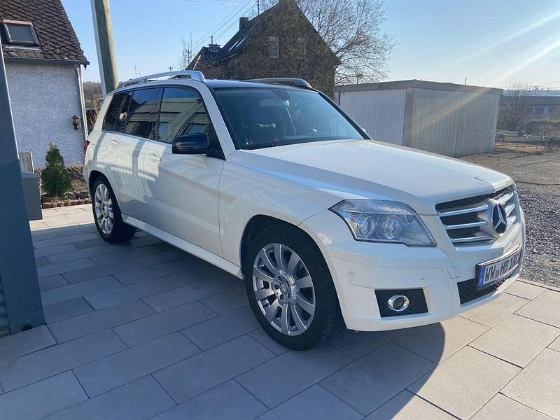 Gebraucht Mercedes GLK250 204 PS (150 kW) 2010 Weiß SUV
