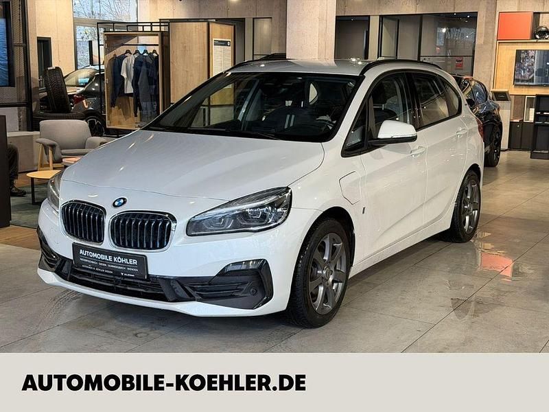 Gebraucht BMW 225 Active Tourer Sport Line 224 PS (164 kW) 2018 Weiß Van / Kleinbus