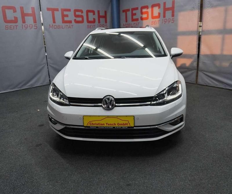 Gebraucht VW Golf VII Highline 150 PS (110 kW) 2018 Weiß Kombi