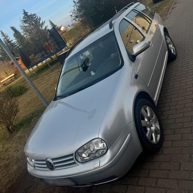 Gebraucht VW Golf IV 101 PS (74 kW) 2003 Silber Kombi