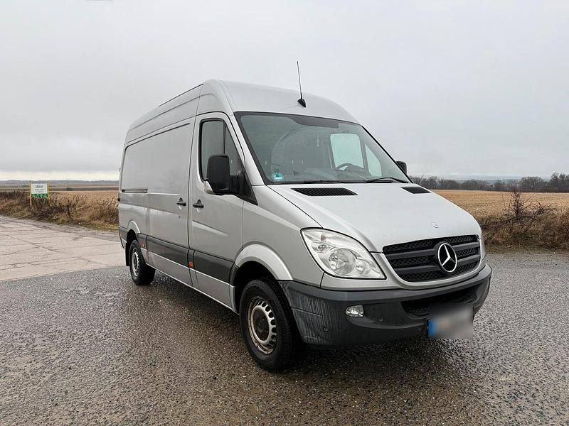 Gebraucht Mercedes Sprinter 163 PS (119 kW) 2012 Silber Van