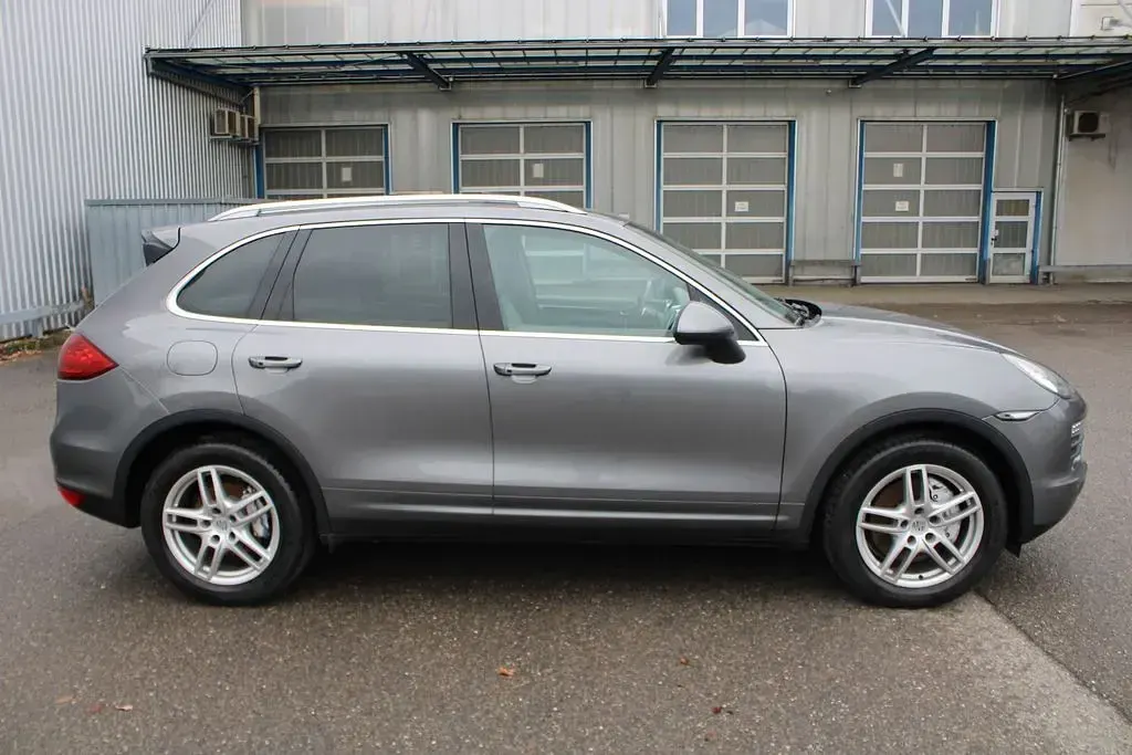 Gebraucht Porsche Cayenne S 400 PS (294 kW) 2010 Grau SUV