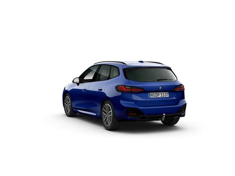 Neu BMW 218 Active Tourer Luxury Line 136 PS (100 kW) 2026 Portimao blau metallic Van / Kleinbus
