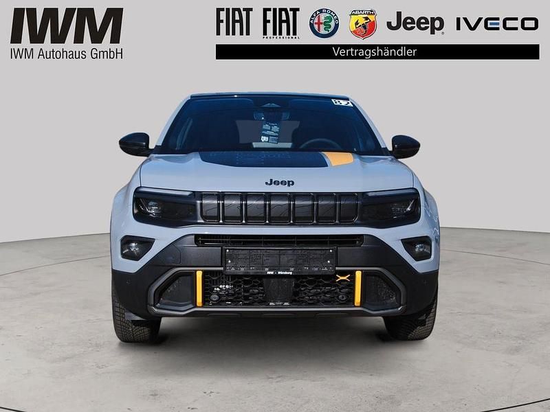 Neu Jeep Avenger North 136 PS (100 kW) 2026 Grau SUV