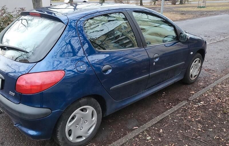 Blau Gebraucht 2000 Peugeot 206 Kleinwagen | 1.400 € (Guter Preis) - Bild 1/4
