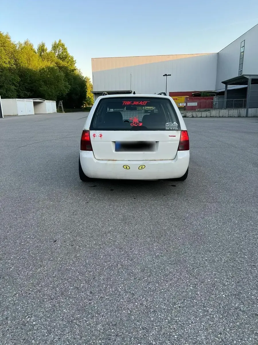 Gebraucht VW Golf IV 105 PS (77 kW) 2001 Weiß Kombi
