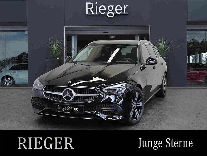 Schwarz Gebraucht 2023 Mercedes C180 Avantgarde Limousine | 29.900 € (Superpreis) - Bild 1/4