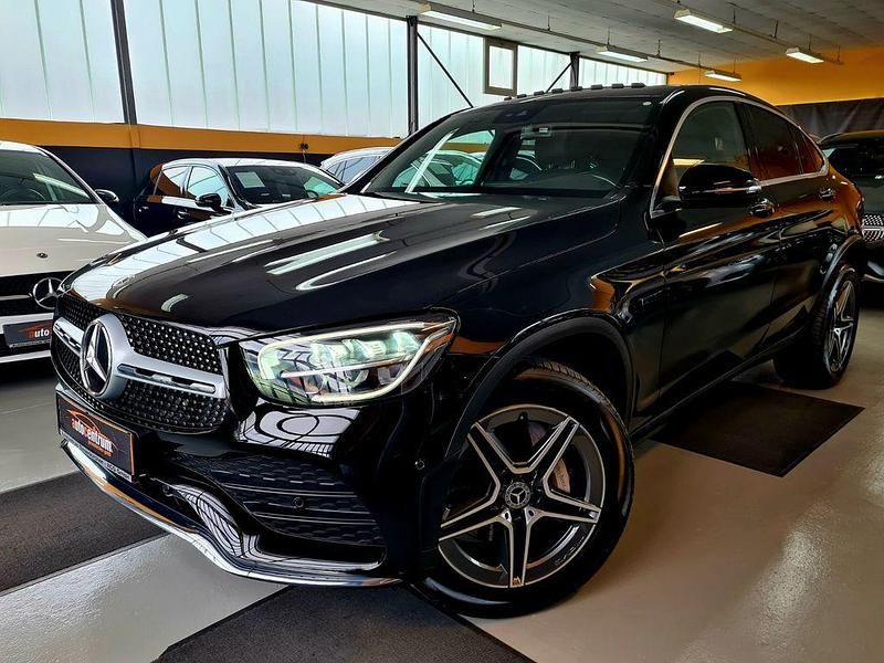 Schwarz/baltic black Gebraucht 2020 Mercedes GLC300e AMG Coupé | 50.790 € (Teuer) - Bild 1/4