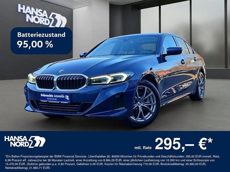 Blau / phytonicblau (metallic) Gebraucht 2022 BMW 330e Sport Line Limousine | 29.950 € (Etwas zu teuer) - Bild 1/4