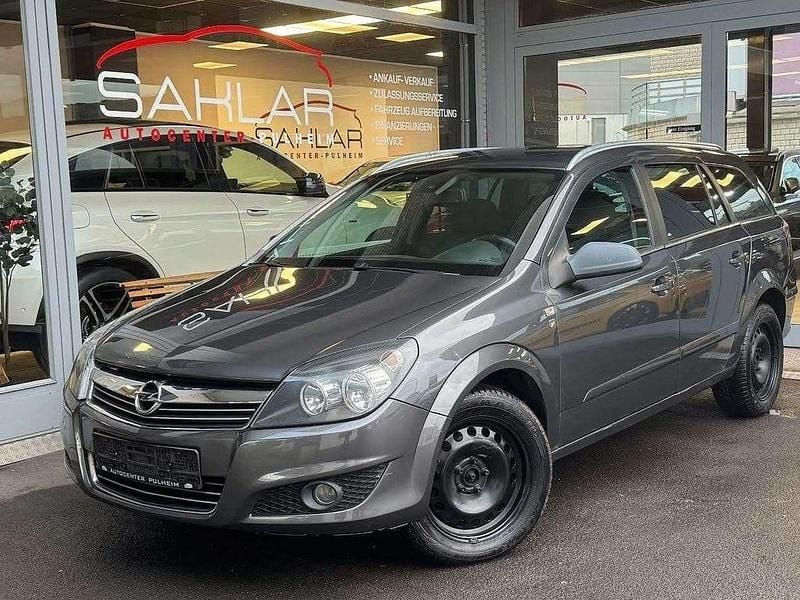 Gebraucht Opel Astra Edition 110 PS (80 kW) 2010 Grau Limousine