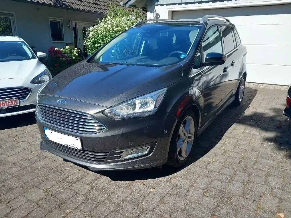 Gebraucht Ford Grand C-Max Titanium 125 PS (91 kW) 2019 Grau Van / Kleinbus