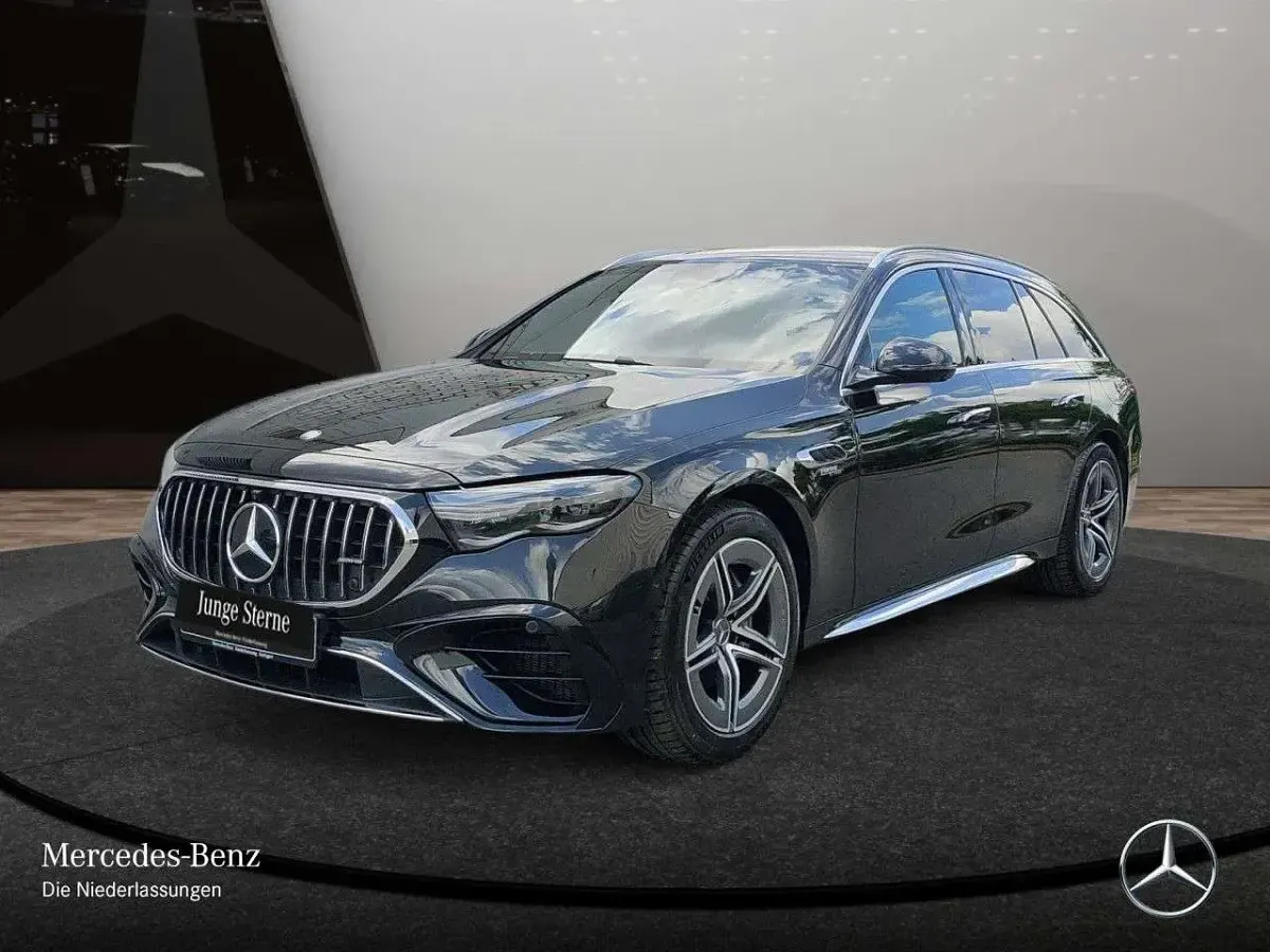 Gebraucht Mercedes E53 AMG AMG 449 PS (330 kW) 2025 Obsidianschwarz Kombi