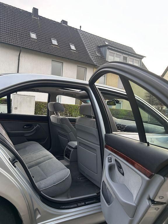 Gebraucht BMW 520 150 PS (110 kW) 1997 Silber Limousine