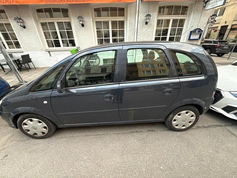 Gebraucht Opel Meriva 90 PS (66 kW) 2008 Silber Van / Kleinbus