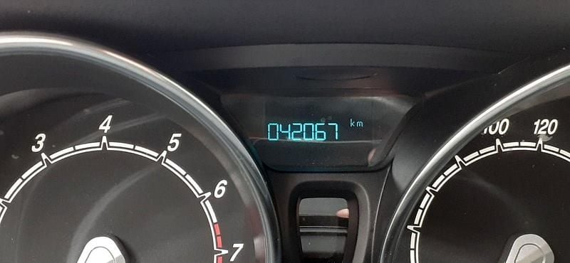 Gebraucht Ford B-MAX Cool & Connect 101 PS (74 kW) 2017 Grau Van / Kleinbus