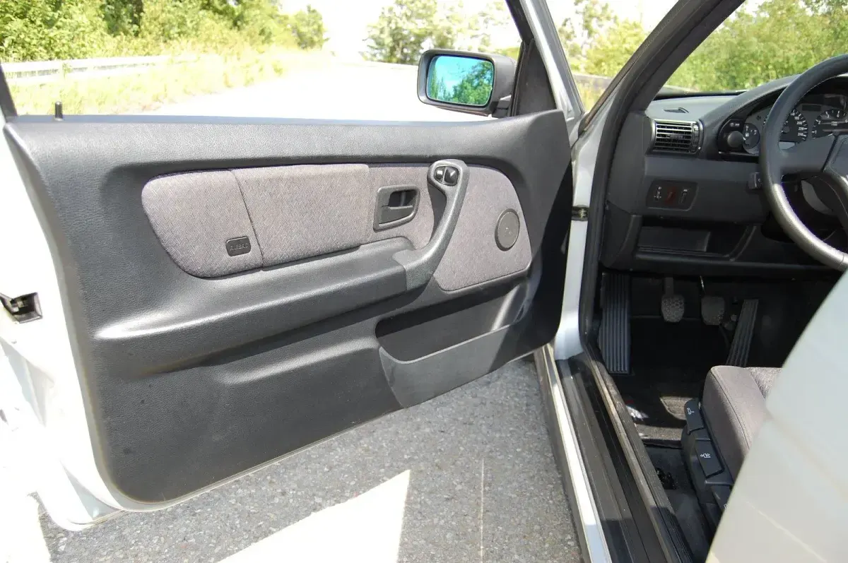 Gebraucht BMW 316 105 PS (77 kW) 1999 Silber Coupé