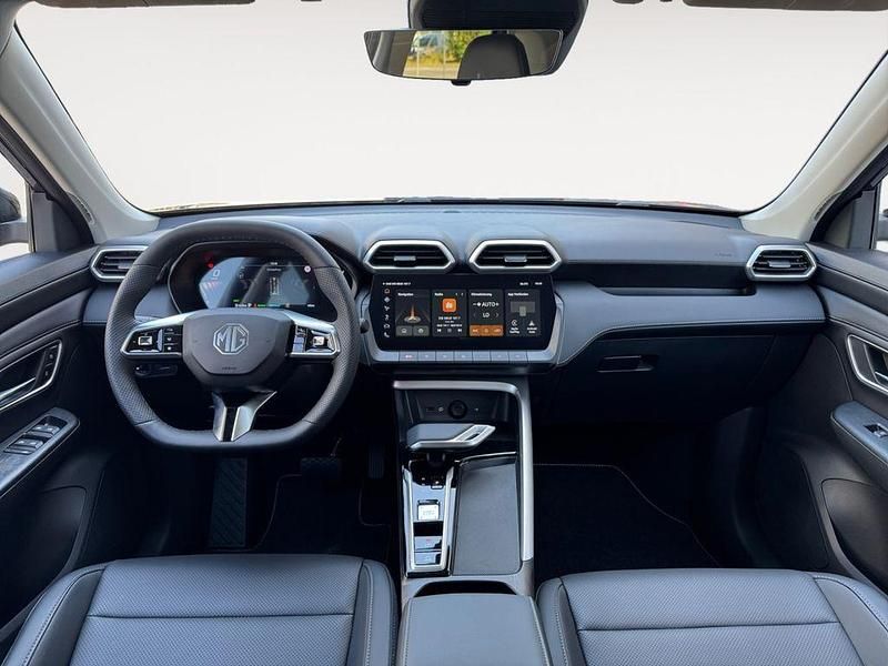 Neu MG ZS Luxury 197 PS (144 kW) 2026 Schwarz SUV